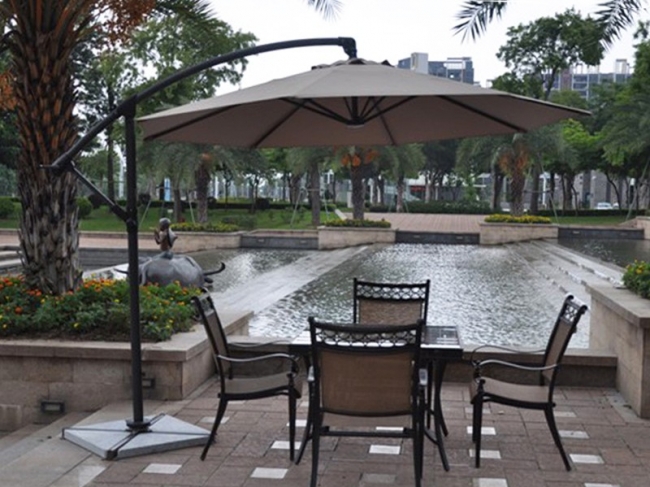 6033 Banana umbrella with rotatable umbrella stand