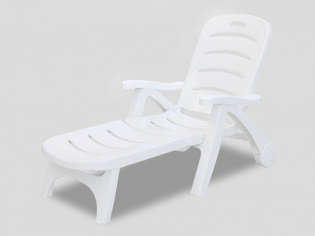 3010 plastic lounger