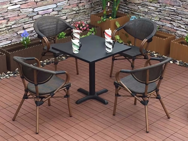 2353A Starbucks coffee tables and chairs