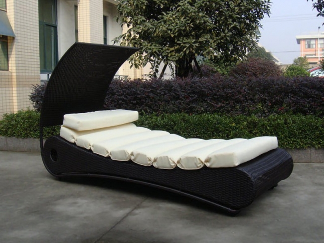 3064 PE rattan lounger
