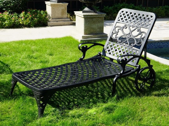 3093 Cast aluminum lounger