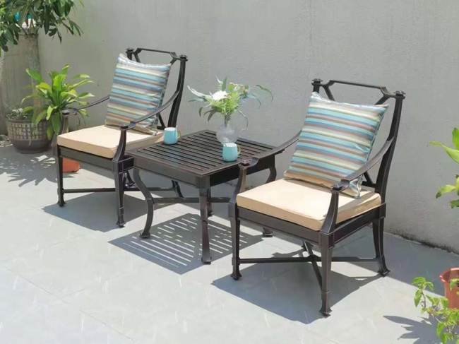 9608T cast aluminum coffee table